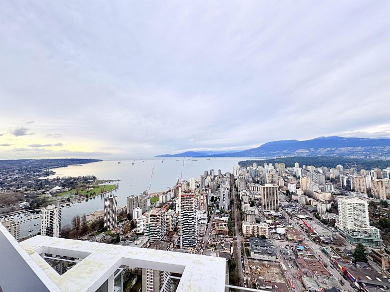 5901 1289 Hornby Street