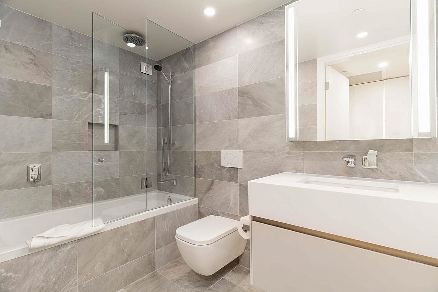 1205 889 Pacific Street