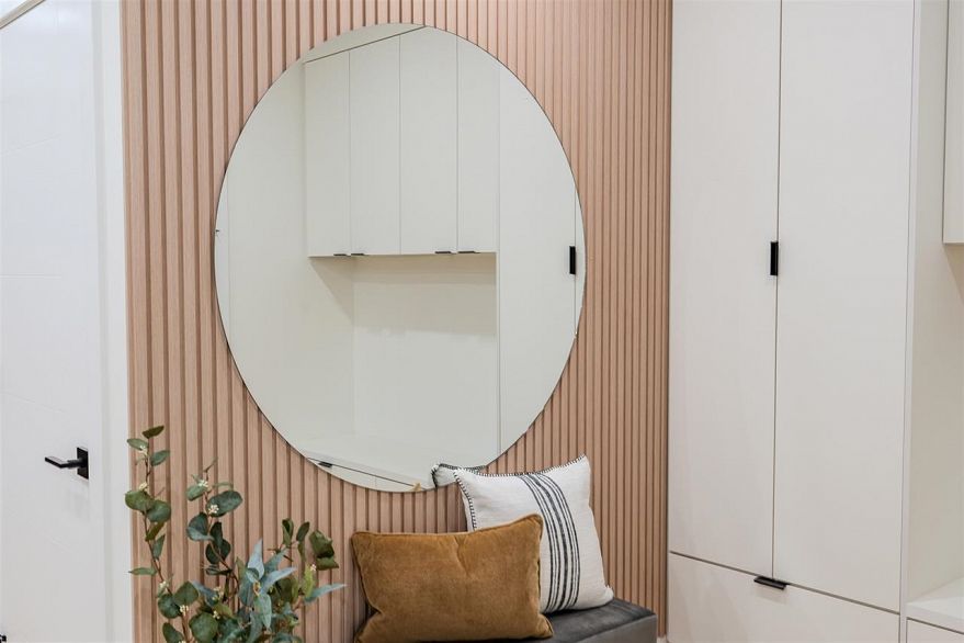 1 3576 E Pender Street