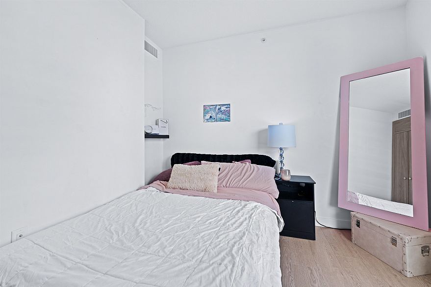 1284 87 Nelson Street