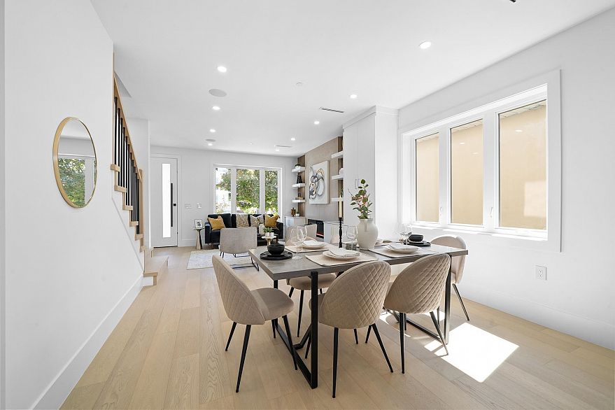 1 7361 Fraser Street