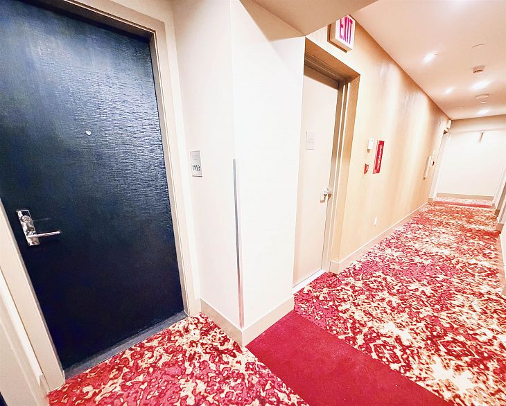 1103 1221 Bidwell Street