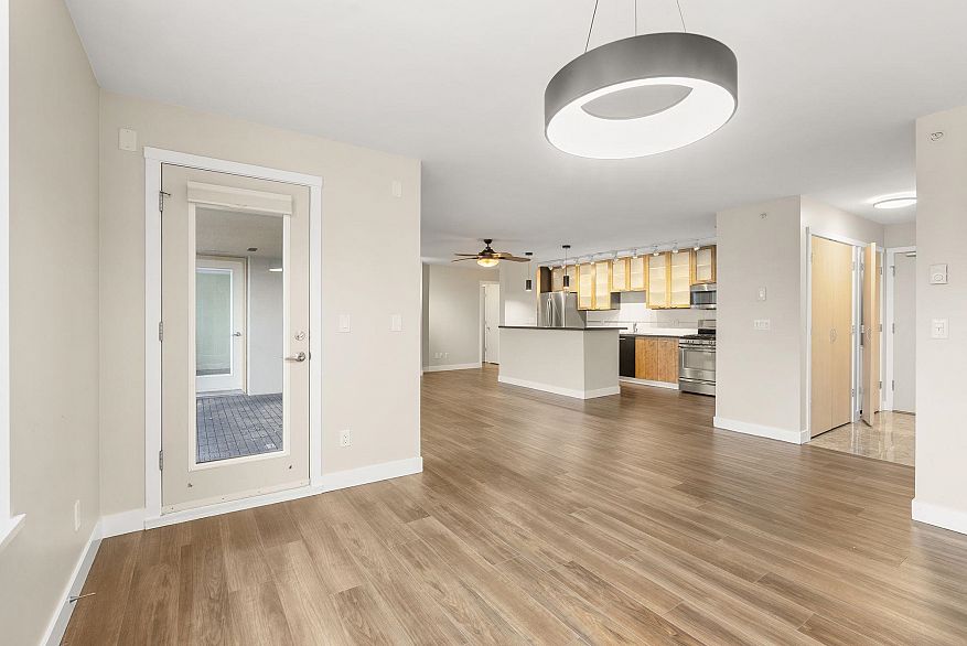 2901 969 Richards Street