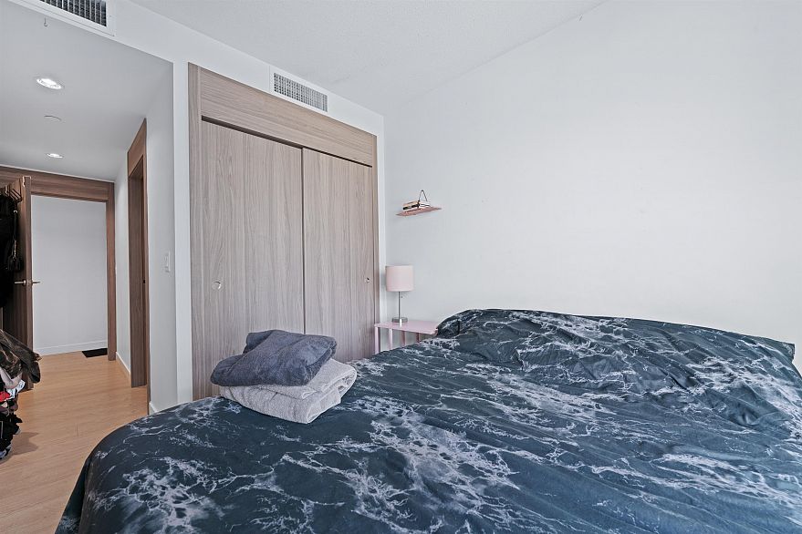 1284 87 Nelson Street