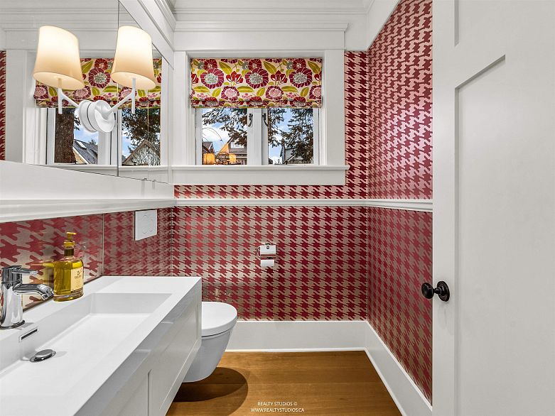 1747 Balaclava Street