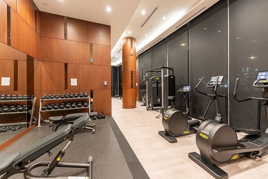 911 1768 Cook Street