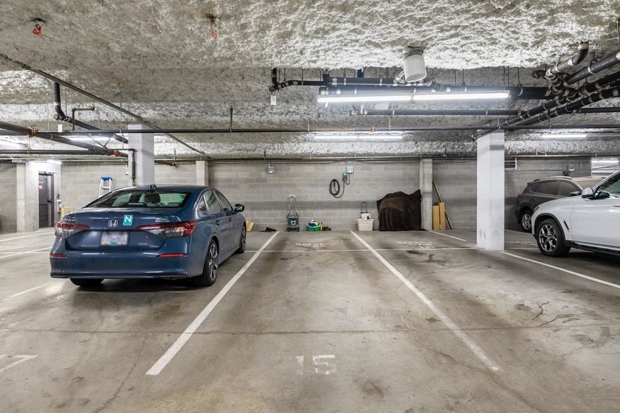 312 6328 Larkin Drive