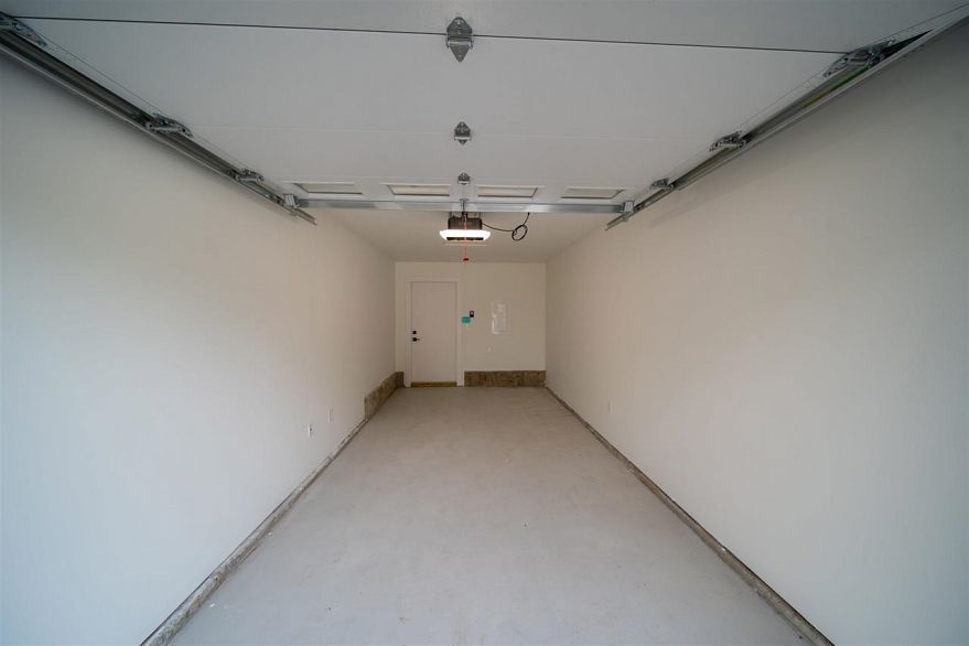 1 3576 E Pender Street