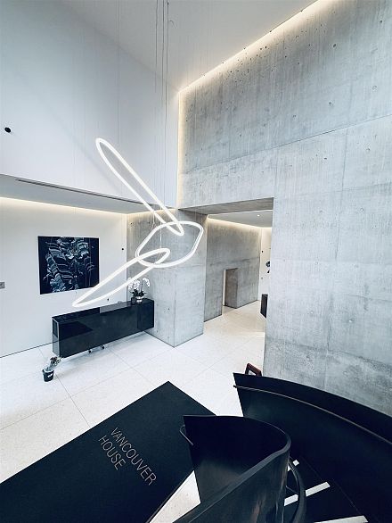 4510 1480 Howe Street