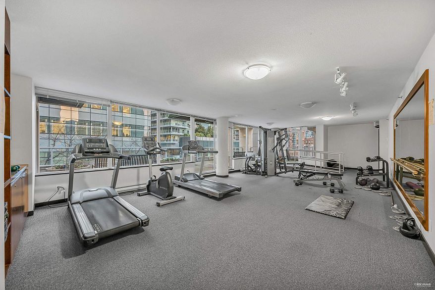 1102 822 Seymour Street