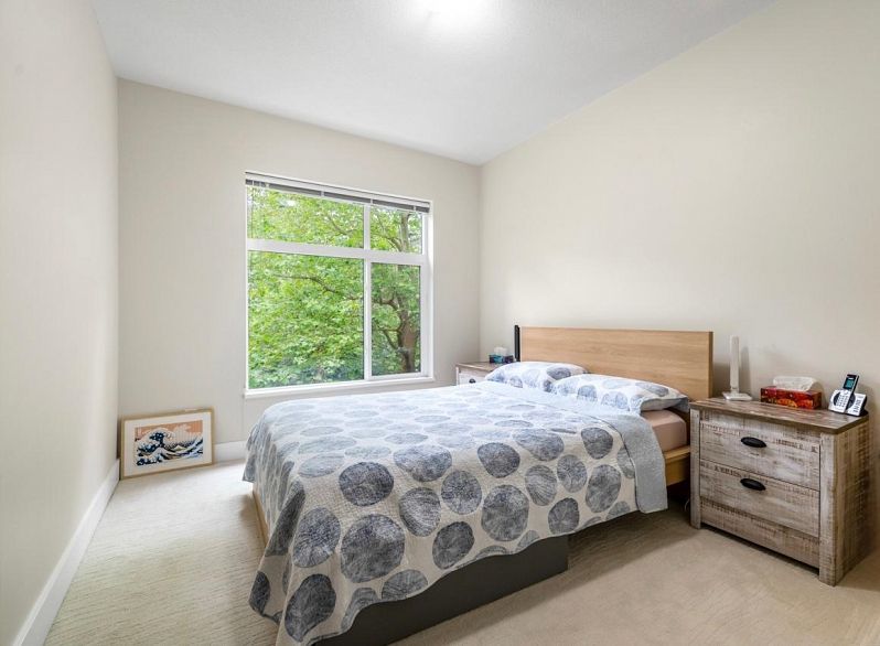 312 6328 Larkin Drive