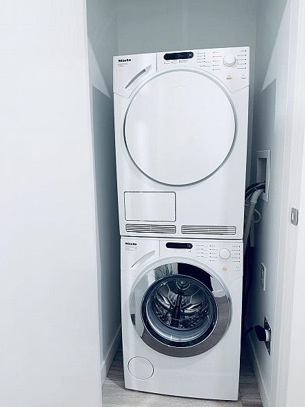 4510 1480 Howe Street