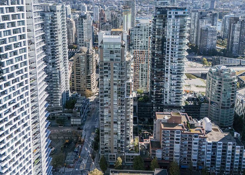 2207 1308 Hornby Street