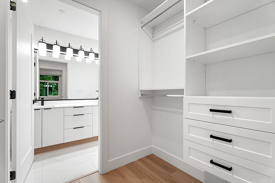 5875 Culloden Street