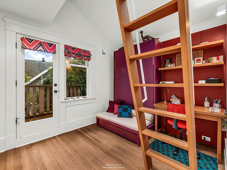 1747 Balaclava Street