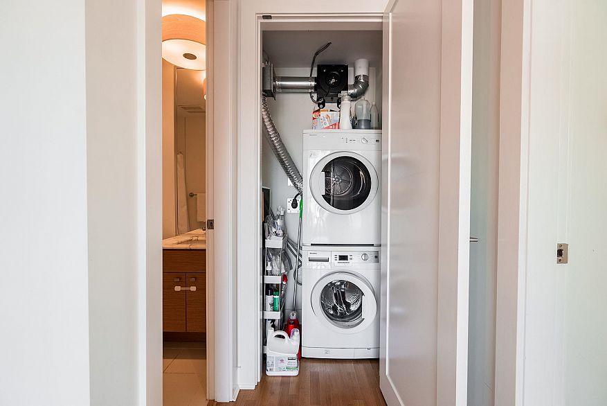 306 2128 W 40th Avenue