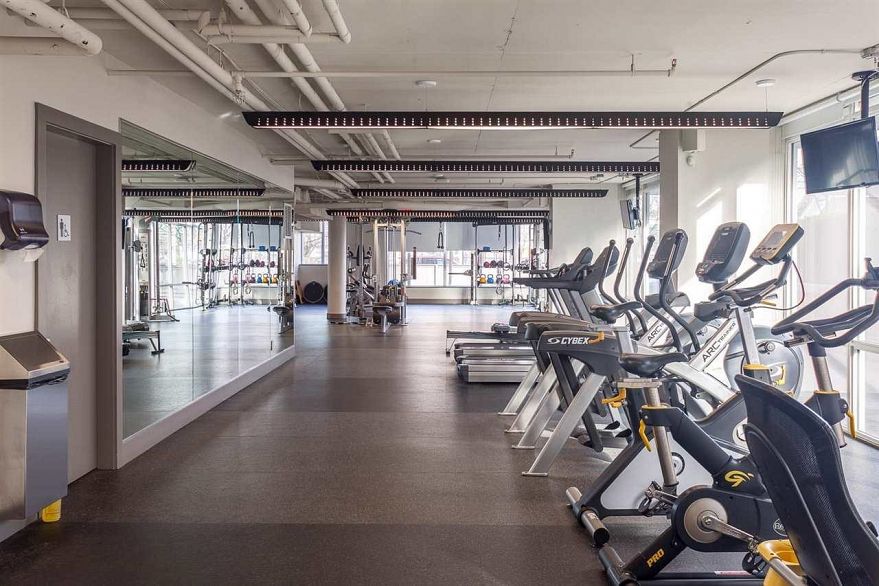 206 1618 Quebec Street