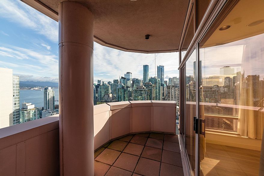 PH1 1500 Alberni Street