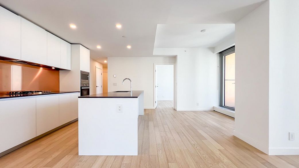 3007 1480 Howe Street