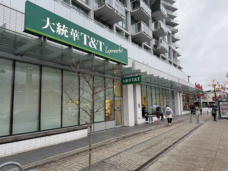 203 4818 Eldorado Mews