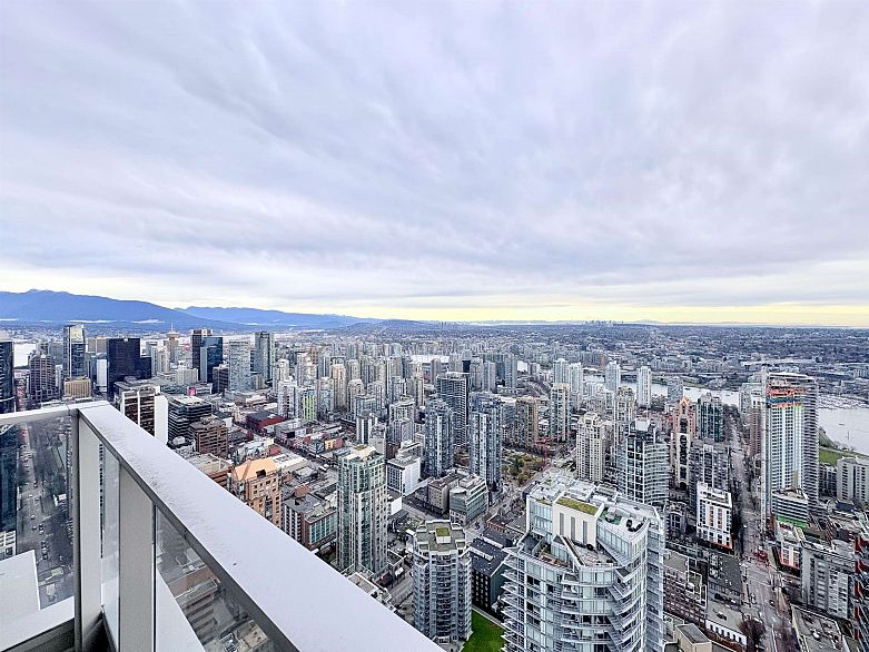 5901 1289 Hornby Street