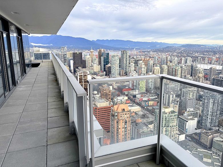 5901 1289 Hornby Street