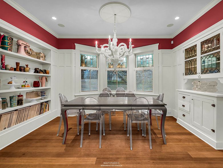 1747 Balaclava Street