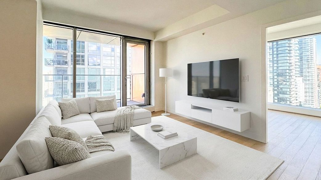 3007 1480 Howe Street