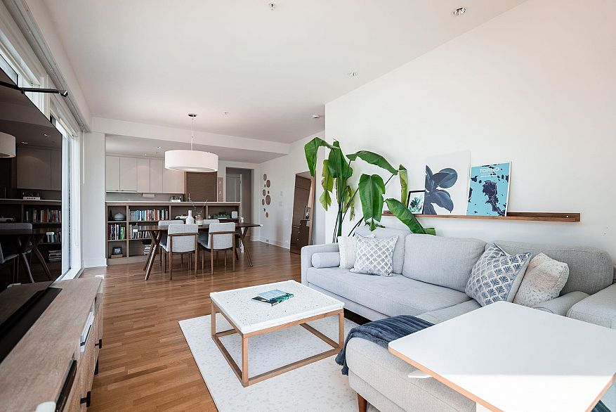 306 2128 W 40th Avenue