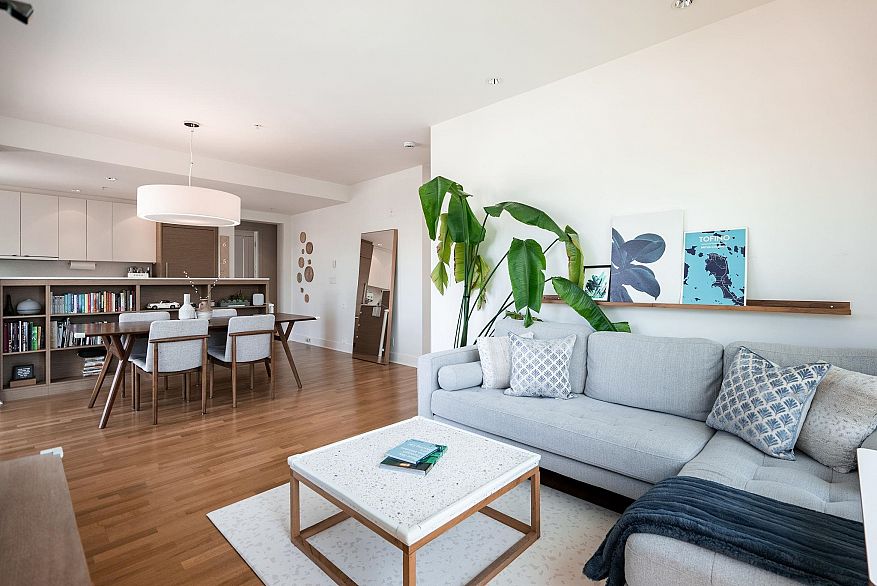 306 2128 W 40th Avenue