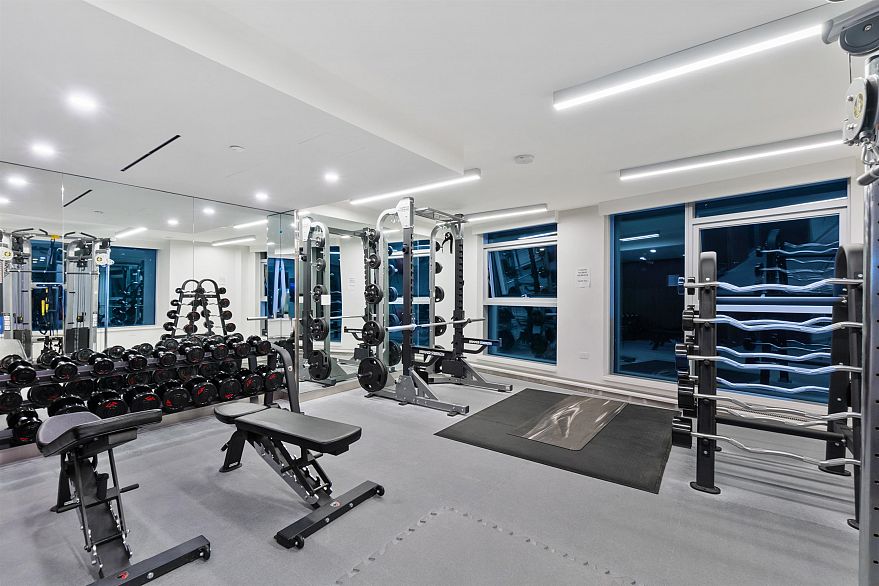 1205 889 Pacific Street