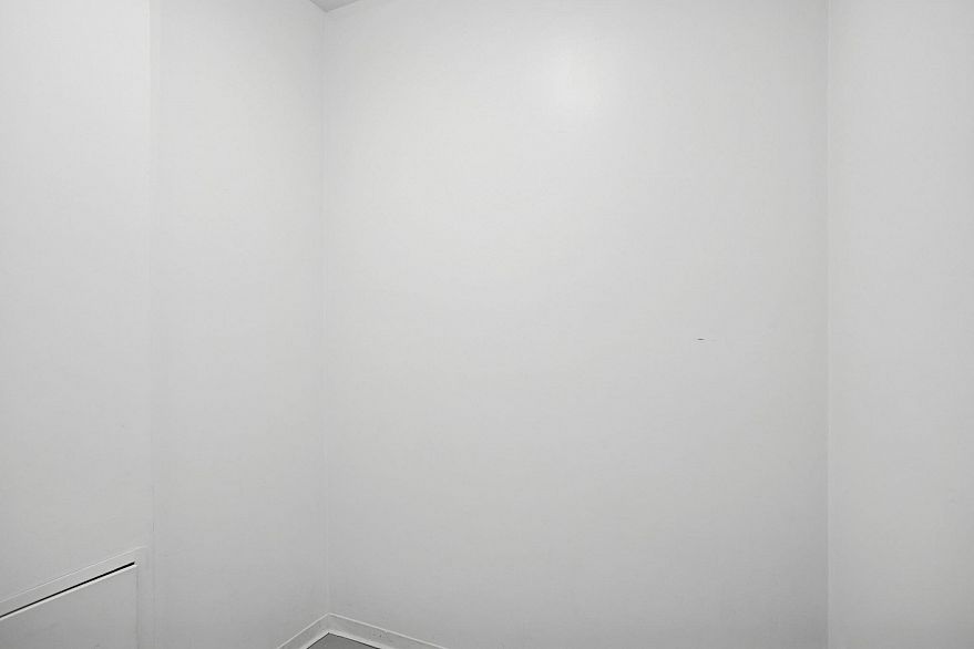 703 910 Beach Avenue