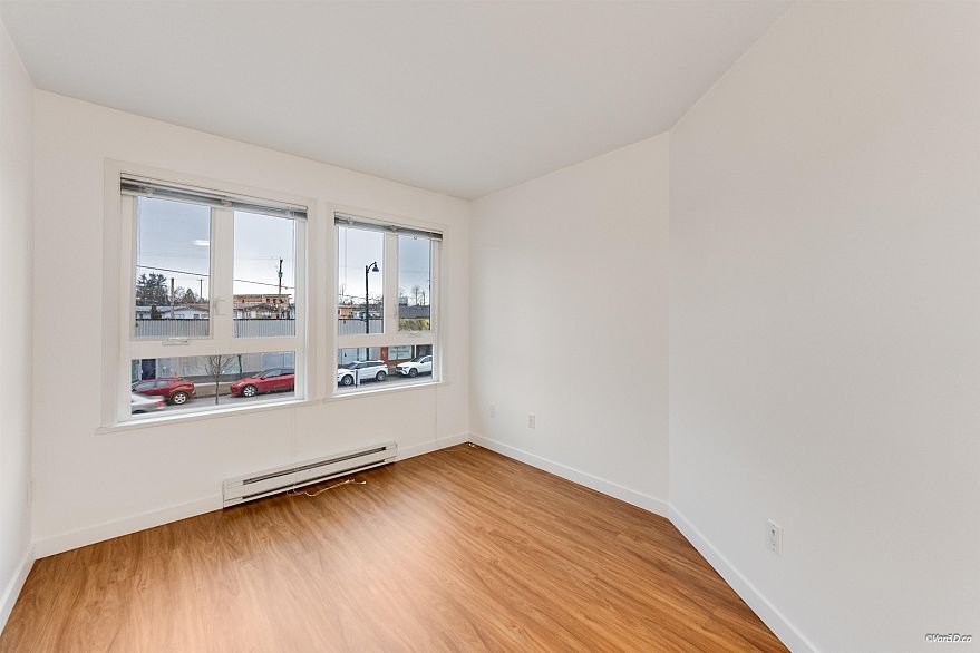 210 4989 Duchess Street