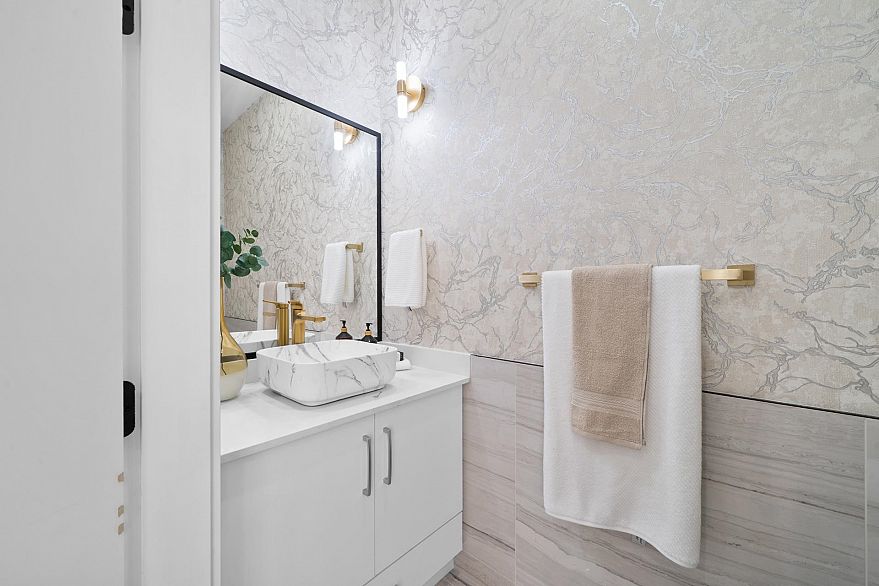 1 7361 Fraser Street