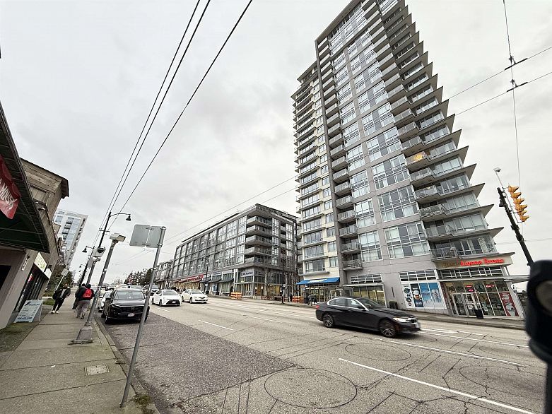 203 4818 Eldorado Mews