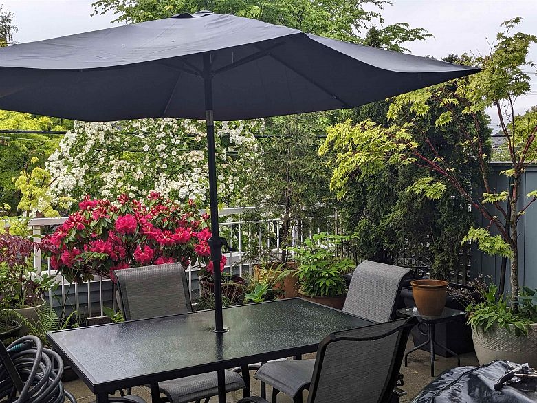 209 3333 W 4th Avenue