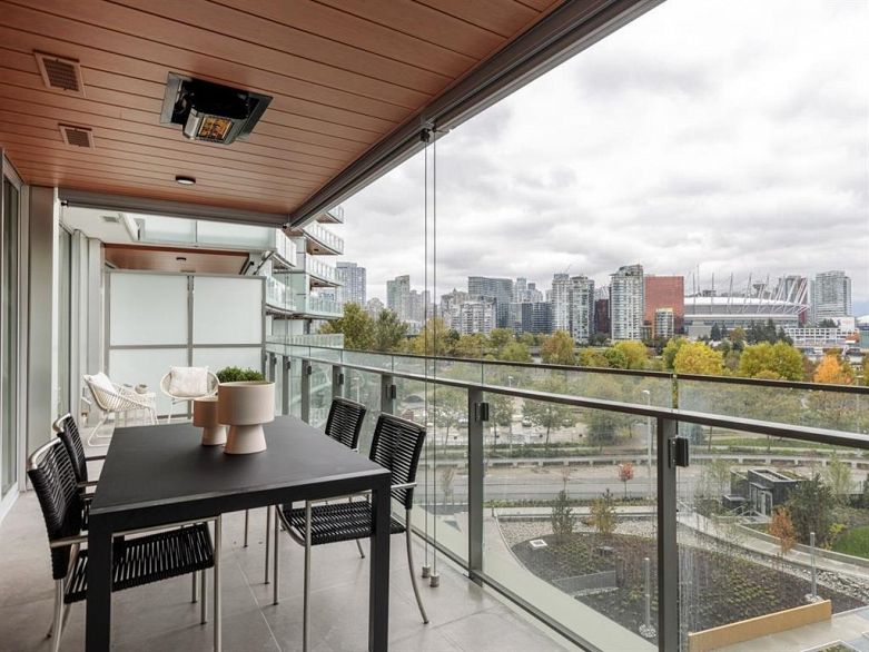 911 1768 Cook Street