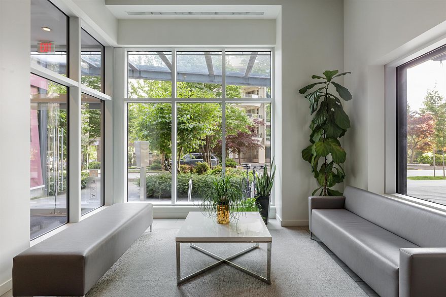 608 1009 Harwood Street