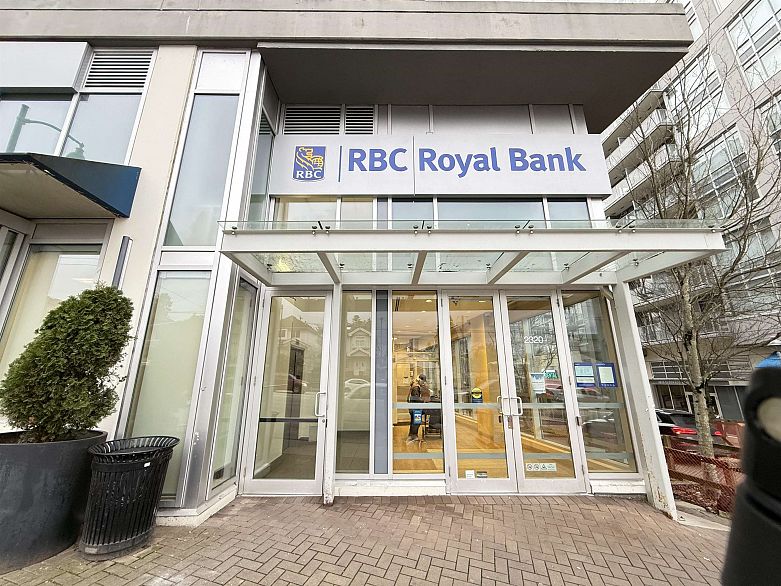 203 4818 Eldorado Mews