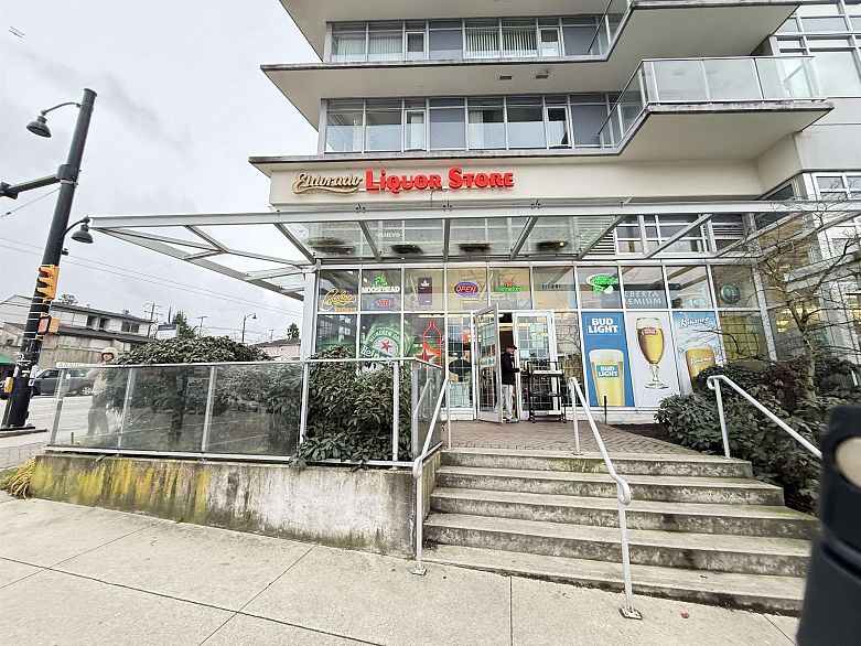 203 4818 Eldorado Mews