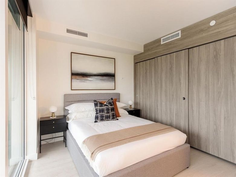 911 1768 Cook Street