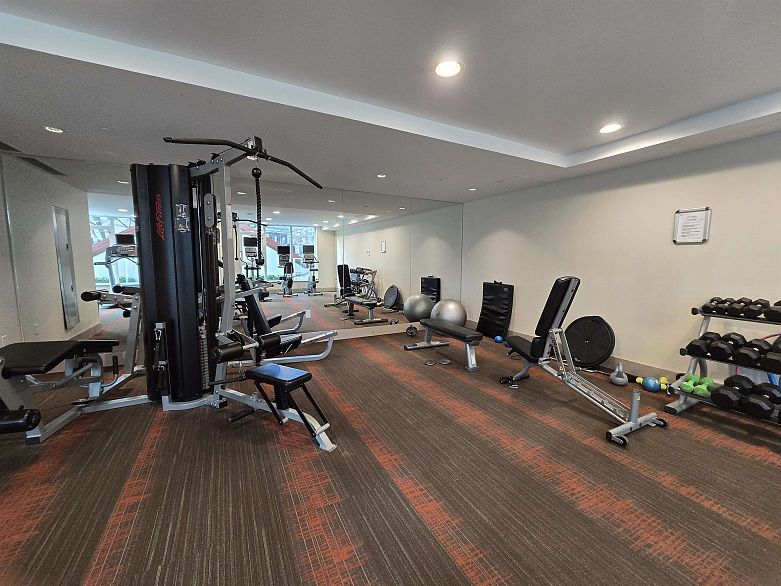 1103 1221 Bidwell Street