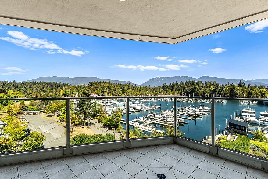 602 1777 Bayshore Drive