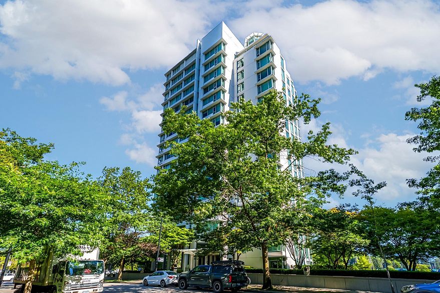 602 1777 Bayshore Drive