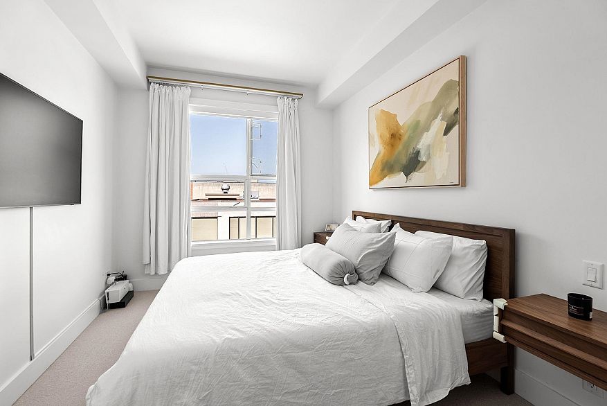 306 2128 W 40th Avenue