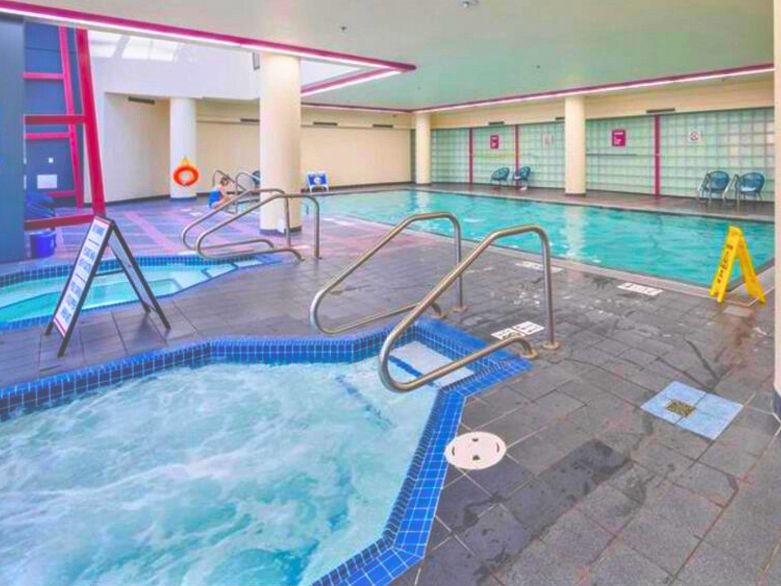 1705 1050 Burrard Street