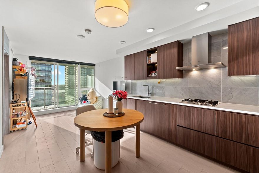 2003 455 SW Marine Drive