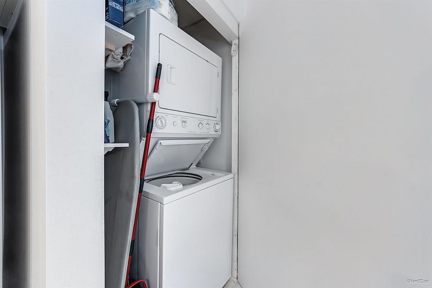 304 2525 Blenheim Street