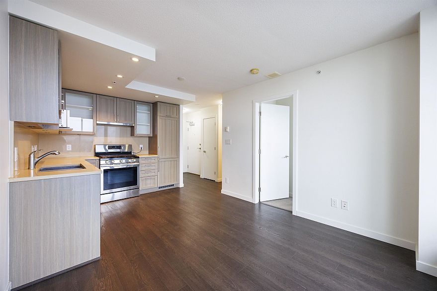 1810 5665 Boundary Road