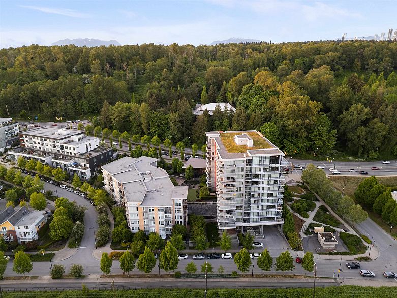 511 3281 E Kent Avenue North Avenue